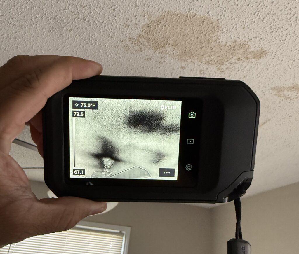 Signs You Need Water Damage Restoration for Your Hurst, TX, Home